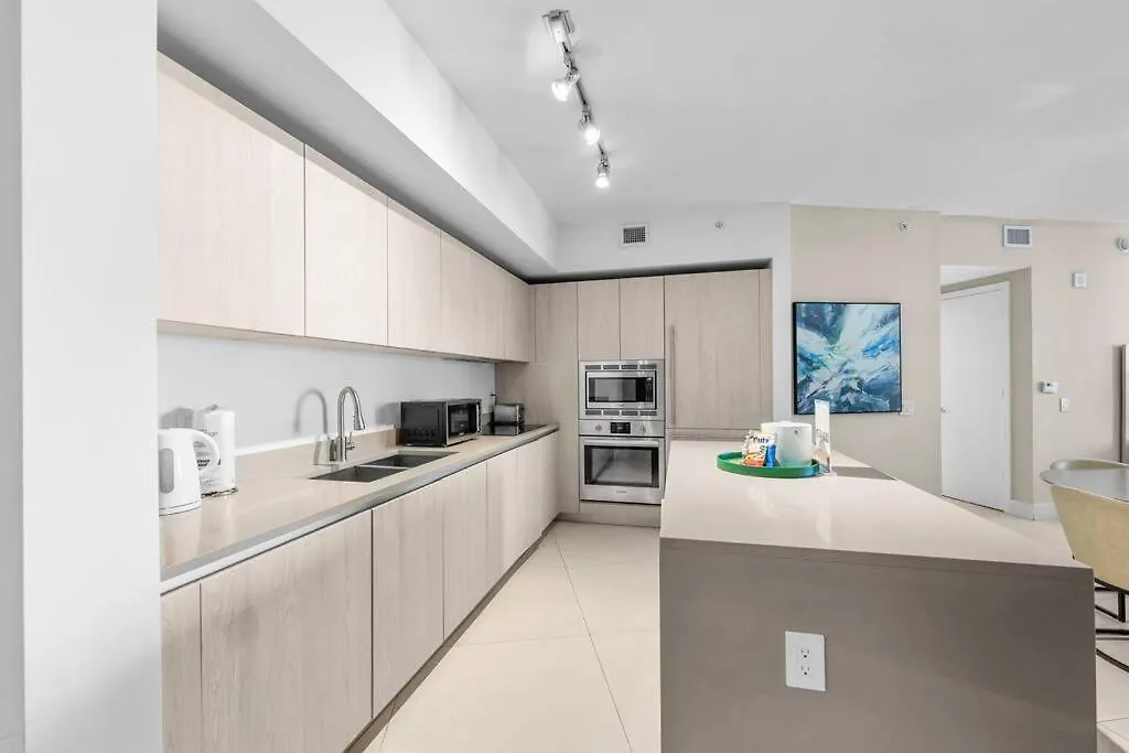 H Hollywood Resort & Residences By Zelloo-1
